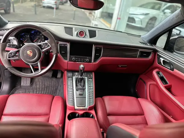 پورشه، ماکان