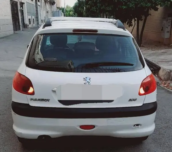 پژو  206
