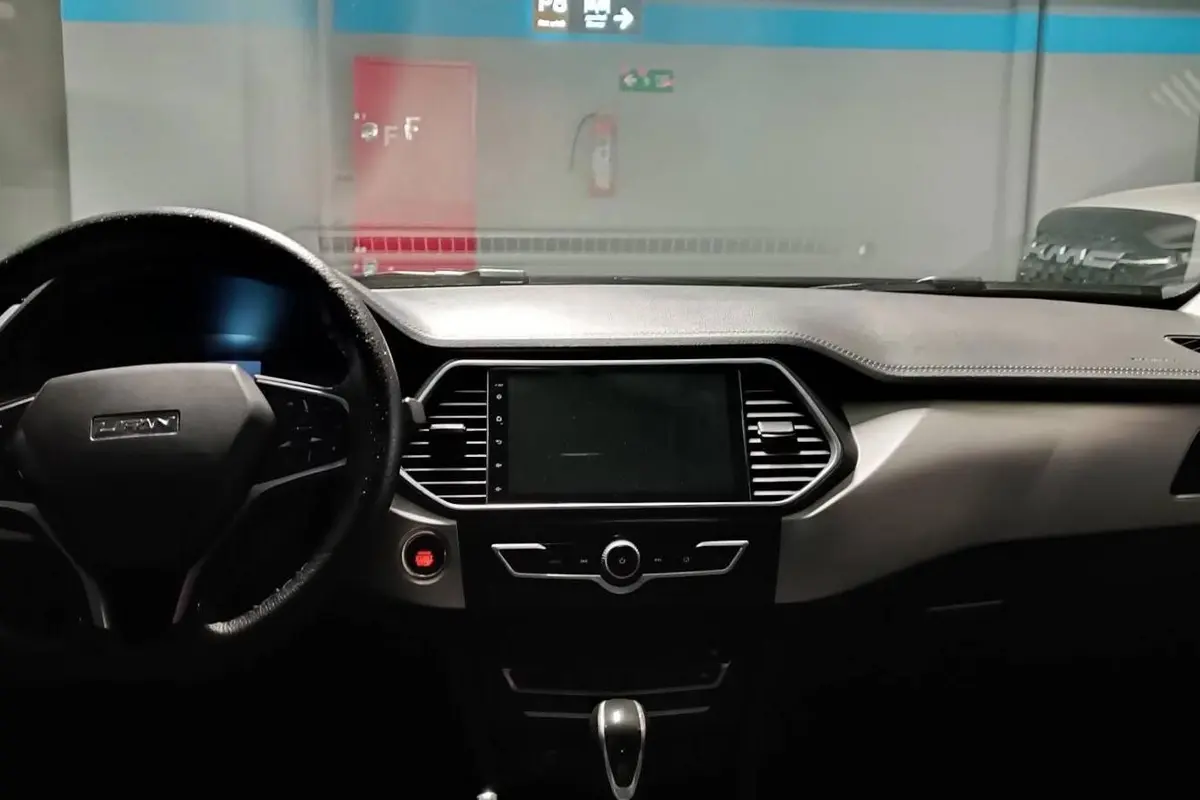 لیفان  X70