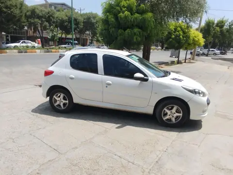 پژو، 207