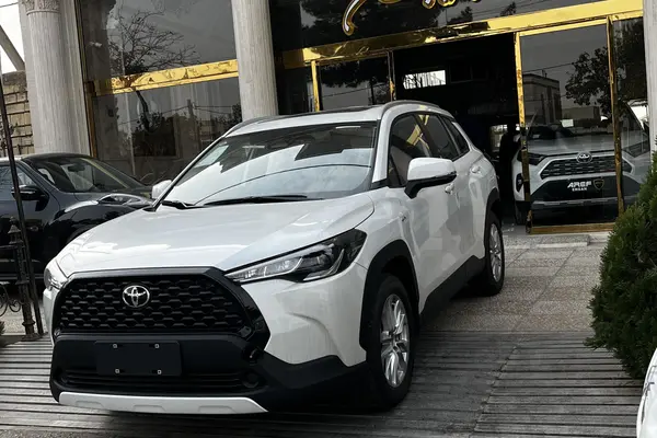 تویوتا، کرولا کراس هیبرید