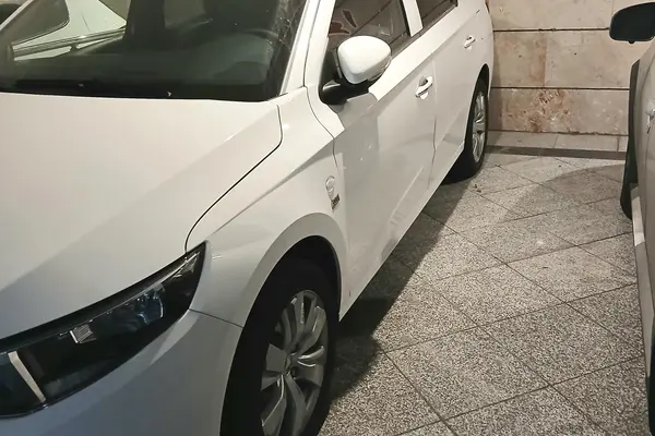 تارا، اتوماتیک V4