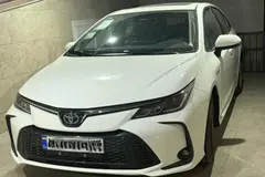 تویوتا، کرولا هیبرید