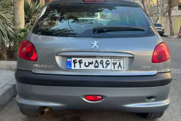 پژو، 206