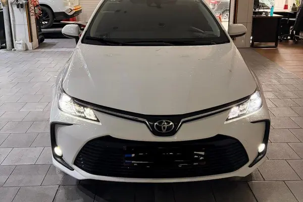 تویوتا، کرولا هیبرید