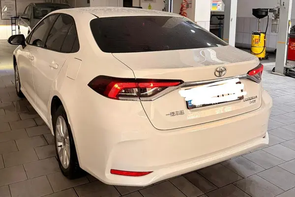 تویوتا، کرولا هیبرید