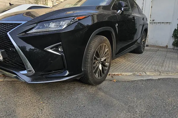لکسوس، RX