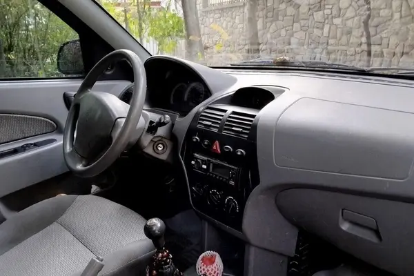 تیبا، صندوق دار