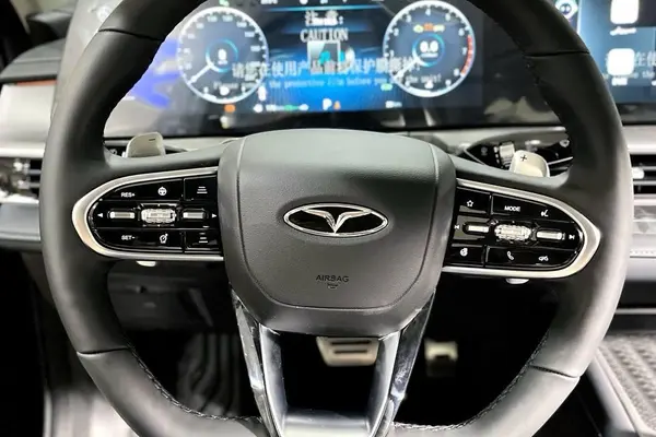 فونیکس، آریزو 8 (Z8)