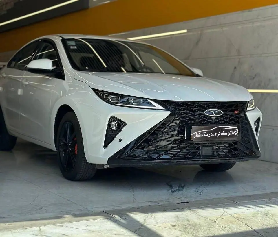 فونیکس،  آریزو 6 جی تی (Z6 GT)