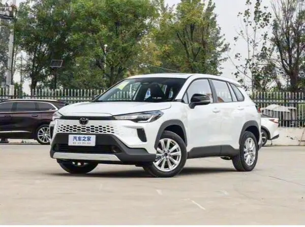 تویوتا، کرولا کراس هیبرید