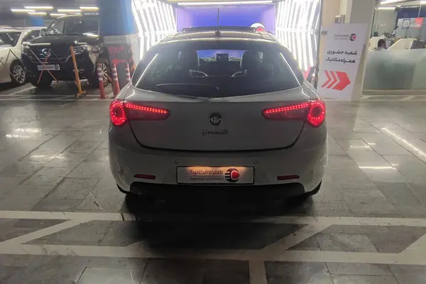 آلفارومئو  جولیتا