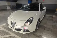 آلفارومئو، جولیتا