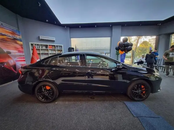 فونیکس، آریزو 6 جی تی (Z6 GT)