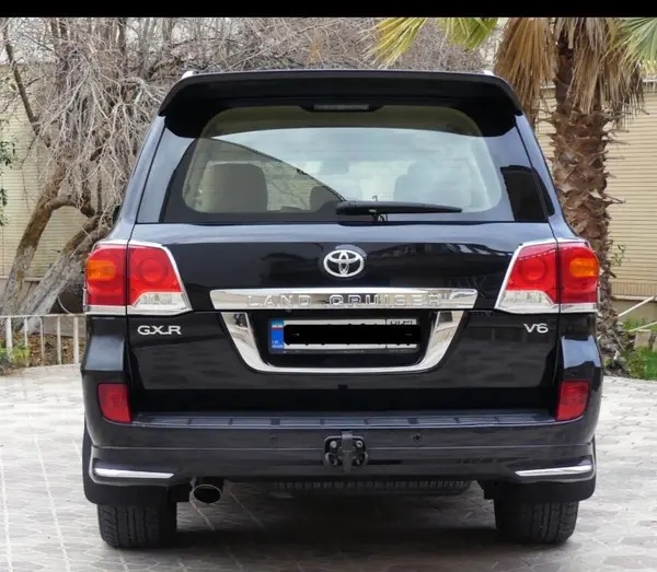 تویوتا، لندکروز چهار در