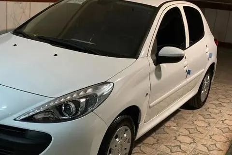 پژو، 207