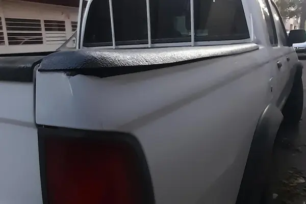 نیسان، پیکاپ تک کابین