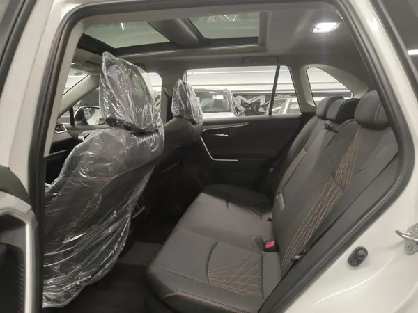 تویوتا، راوفور هیبرید