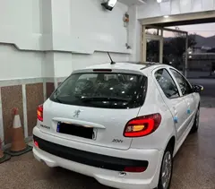 پژو، 207