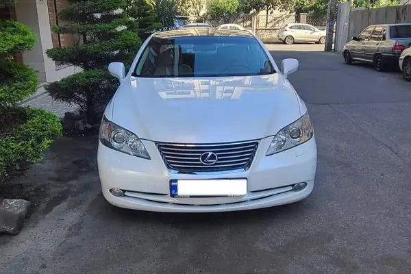 لکسوس  ES