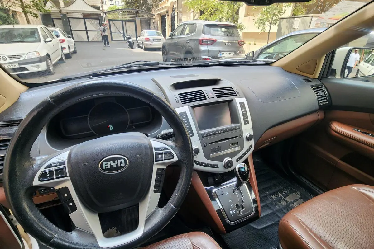 بی وای دی  S6