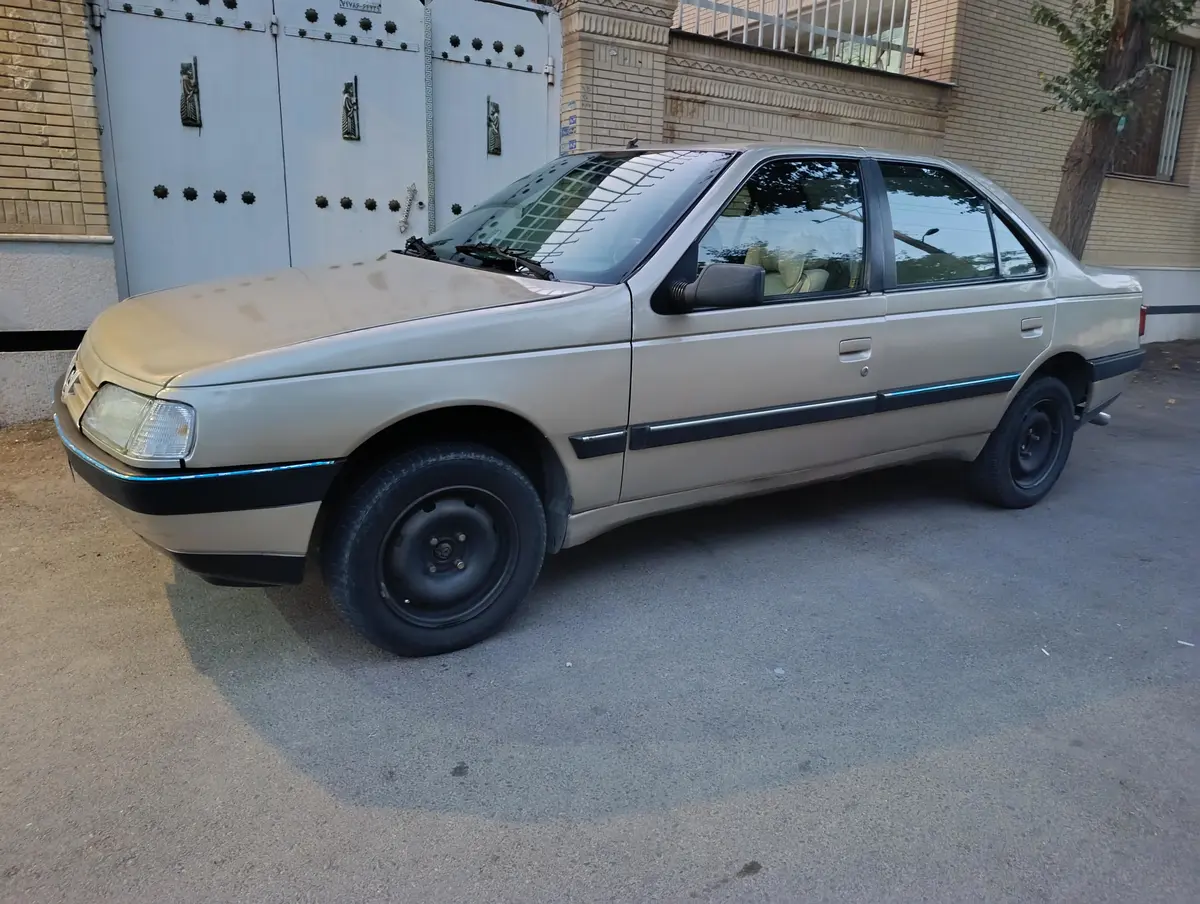 پژو،  405