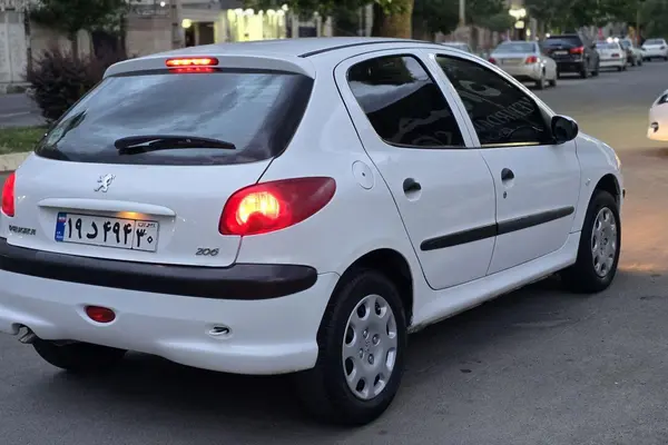 پژو  206