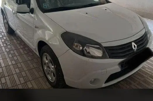 رنو،  ساندرو