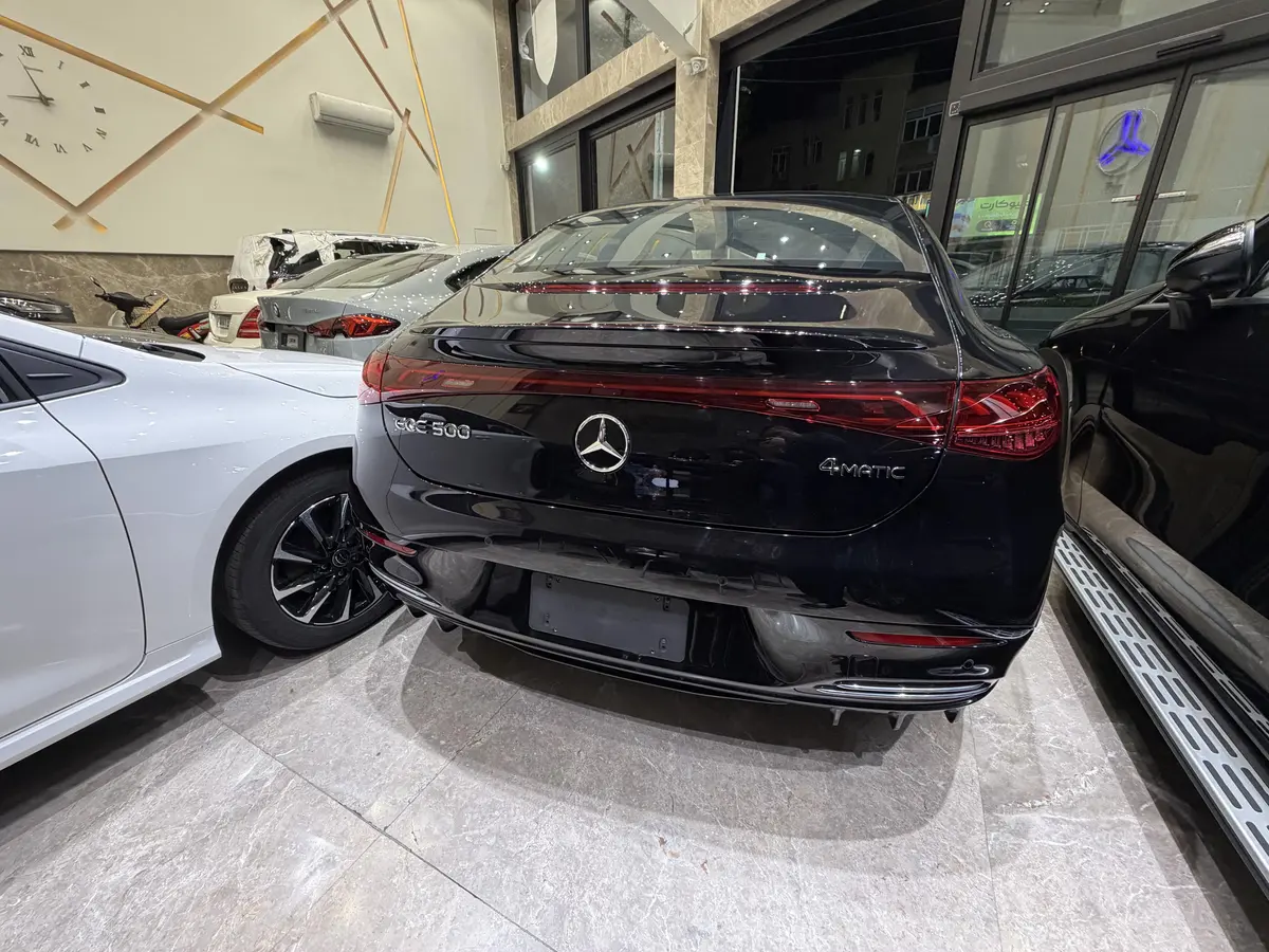بنز،  EQE Sedan