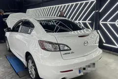 مزدا، 3 نیو صندوق دار