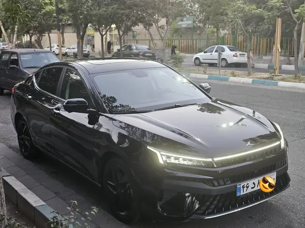 کی ام سی  J7