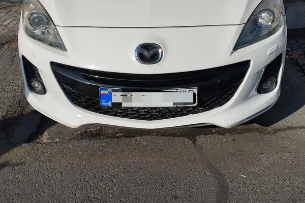 مزدا، 3 نیو صندوق دار