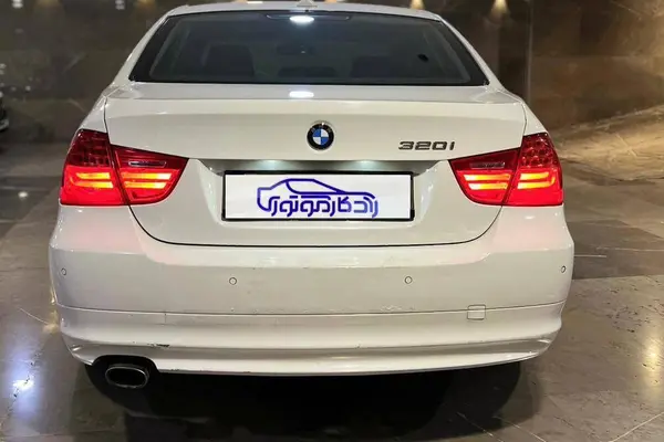 ب ام و، سری 3 سدان