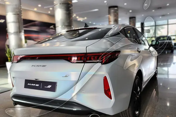 حواله کی ام سی، J7