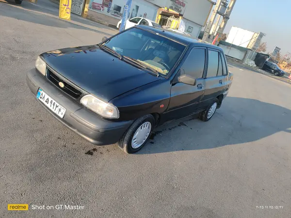 پراید، صندوق دار