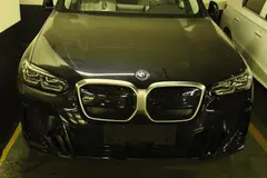 ب ام و، iX3