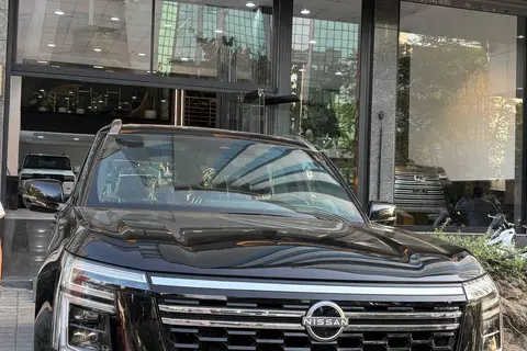 نیسان، پاترول (وارداتی)