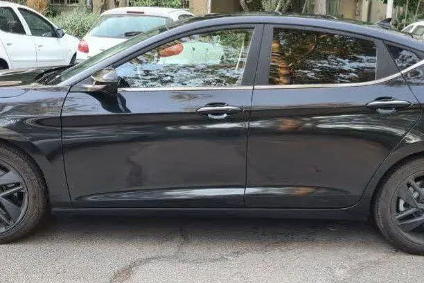کی ام سی،  J7