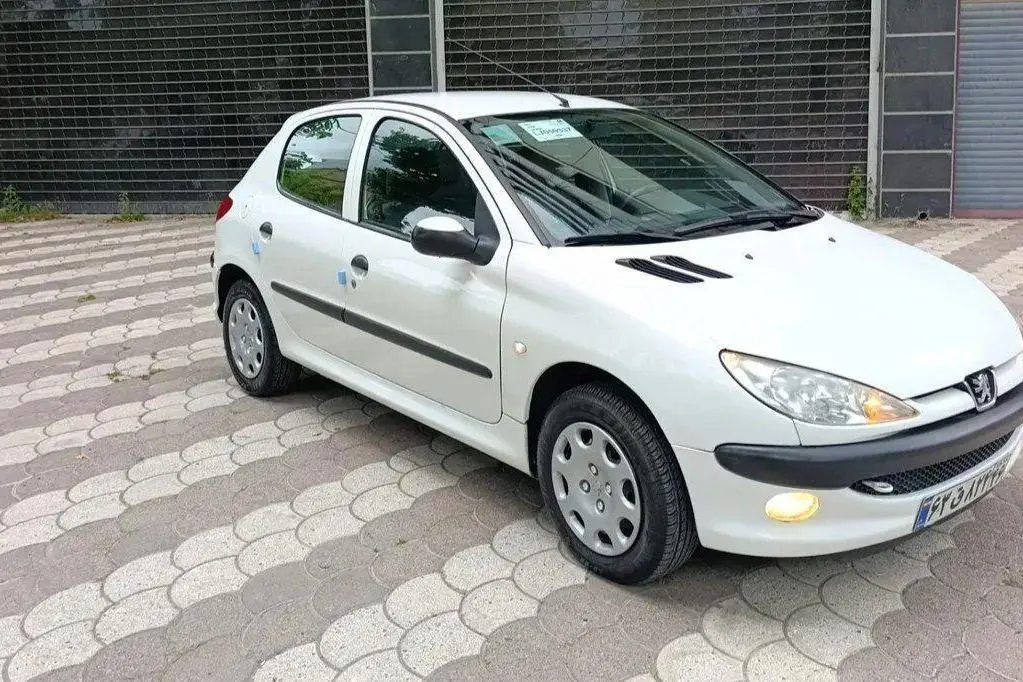 پژو،  206