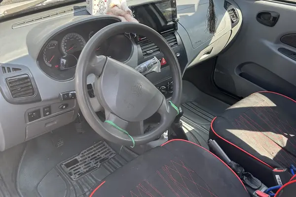 تیبا، هاچ بک