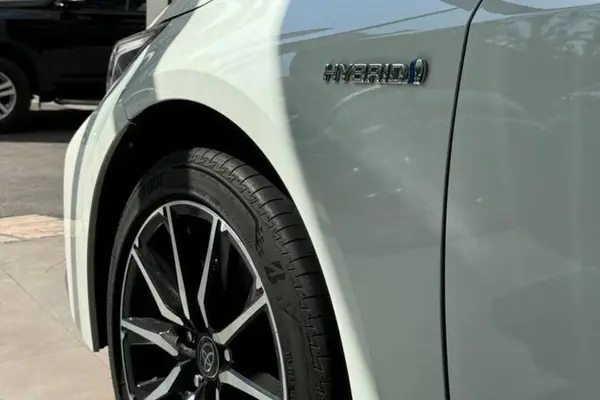 تویوتا، لوین هیبرید