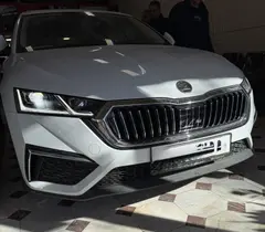 اشکودا، اوکتاویا پرو