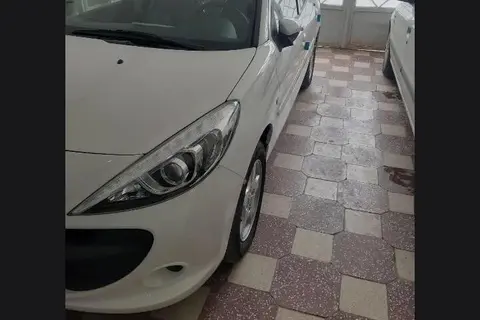 پژو، 207