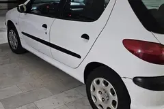 پژو، 206