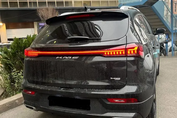 پیش فروش کی ام سی، X5