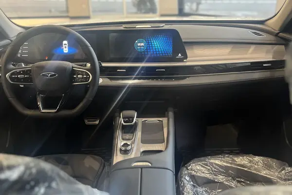 فونیکس، آریزو 8 (Z8)