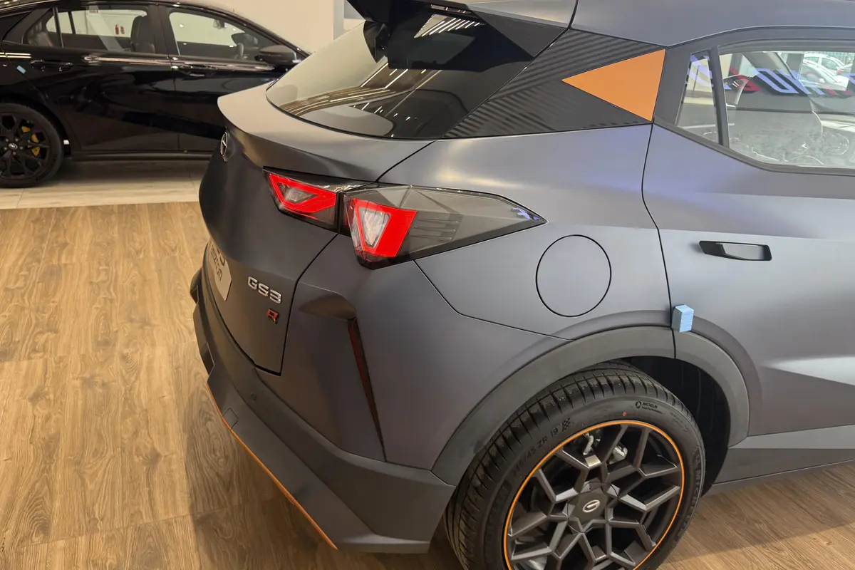 جی ای سی،  GS3 Emzoom