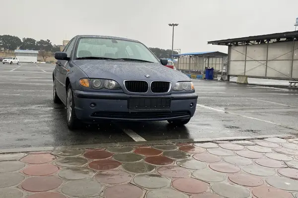 ب ام و، سری 3 سدان