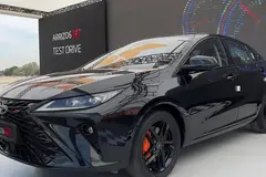 فونیکس، آریزو 6 جی تی (Z6 GT)