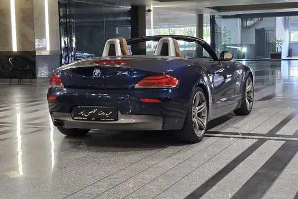 ب ام و  Z4